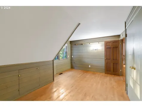 4301 Sw 54th Place Portland OR 97221