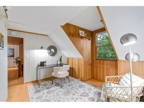 4301 Sw 54th Place Portland OR 97221