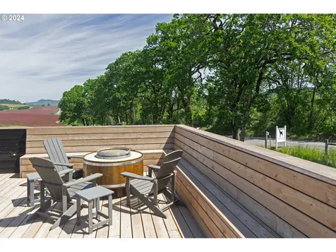 8085 NE Oak Springs Farm Road Carlton OR 97111