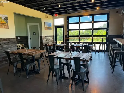 8085 NE Oak Springs Farm Road Carlton OR 97111