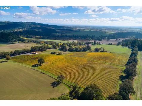 8085 NE Oak Springs Farm Road Carlton OR 97111