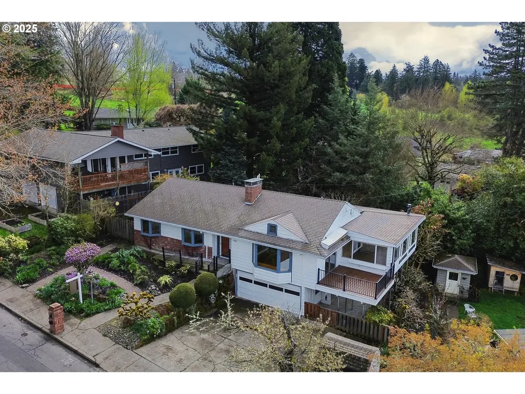 5462 SW Dover Lane Portland OR 97225