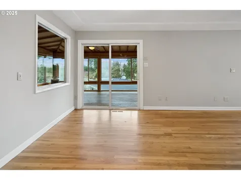 5462 SW Dover Lane Portland OR 97225