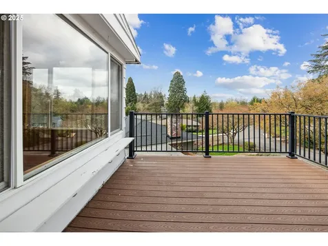 5462 SW Dover Lane Portland OR 97225