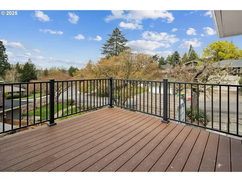 5462 SW Dover Lane Portland OR 97225