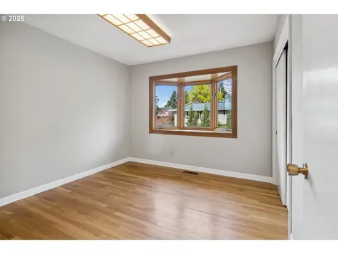 5462 SW Dover Lane Portland OR 97225