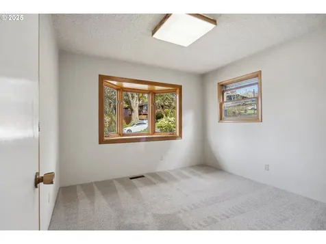 5462 SW Dover Lane Portland OR 97225