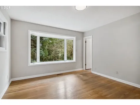5462 SW Dover Lane Portland OR 97225