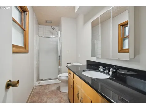 5462 SW Dover Lane Portland OR 97225