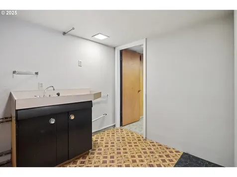 5462 SW Dover Lane Portland OR 97225