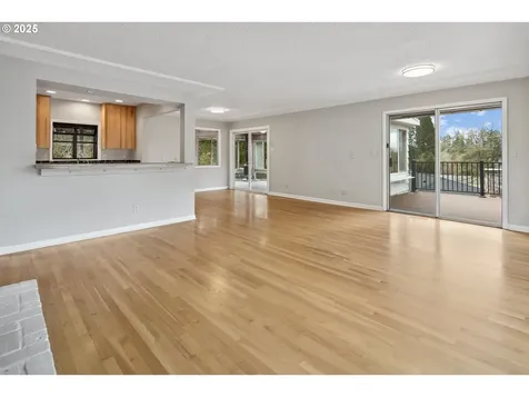 5462 SW Dover Lane Portland OR 97225