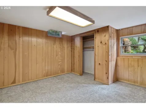 5462 SW Dover Lane Portland OR 97225