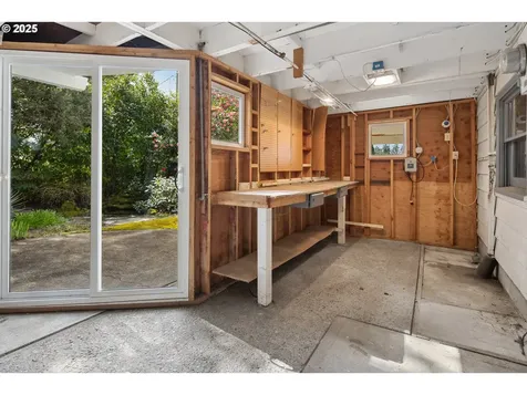 5462 SW Dover Lane Portland OR 97225