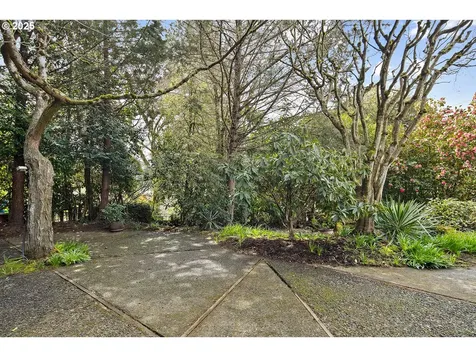 5462 SW Dover Lane Portland OR 97225