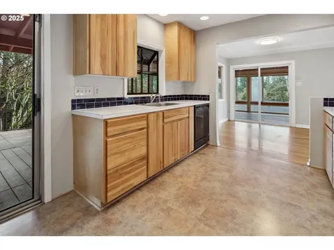5462 SW Dover Lane Portland OR 97225