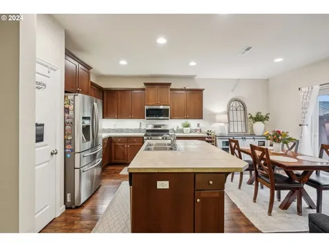 12105 NE 110th Street Vancouver WA 98682