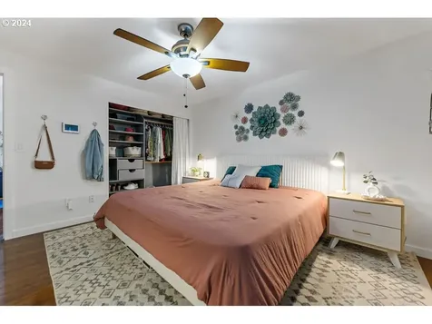 4616 NE 62nd Avenue Vancouver WA 98661