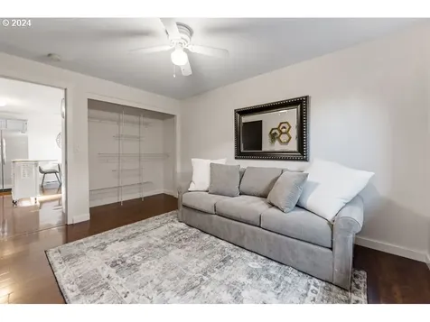 4616 NE 62nd Avenue Vancouver WA 98661