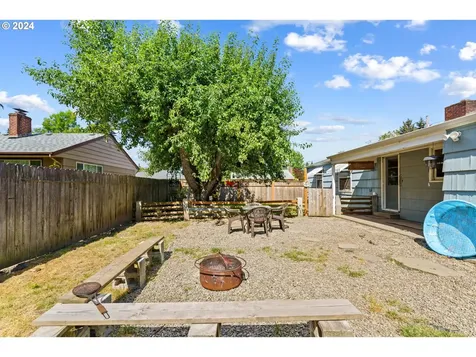 3850 Royal Avenue Eugene OR 97402