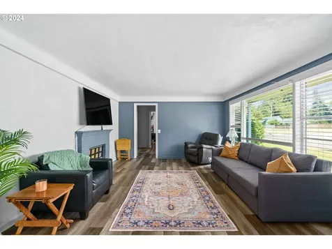 3850 Royal Avenue Eugene OR 97402
