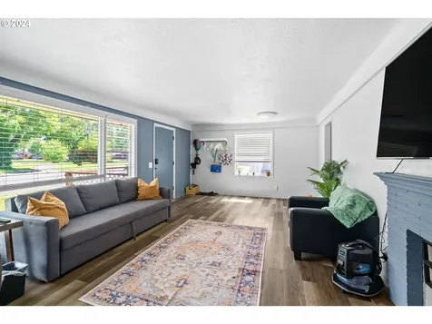 3850 Royal Avenue Eugene OR 97402