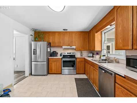 3850 Royal Avenue Eugene OR 97402