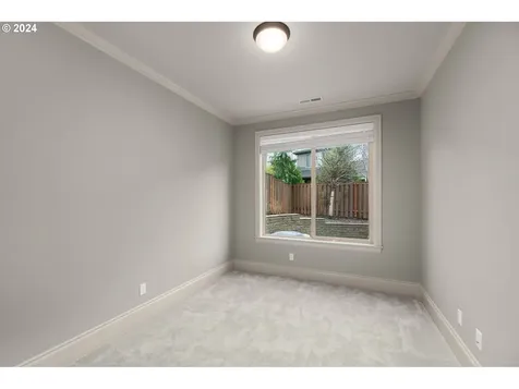 12320 NW Glenover Lane Portland OR 97229