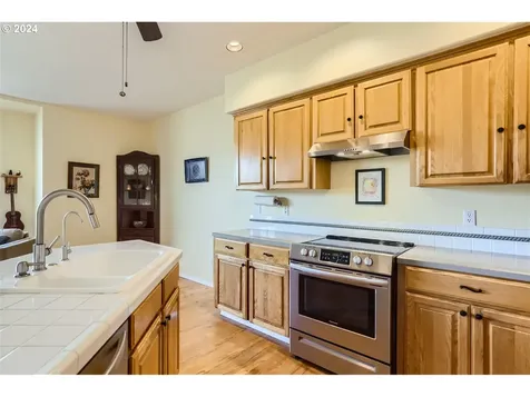 2393 Sw Border Way Gresham OR 97080