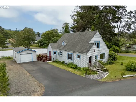 6126 Sw Jetty Avenue Lincoln City OR 97367
