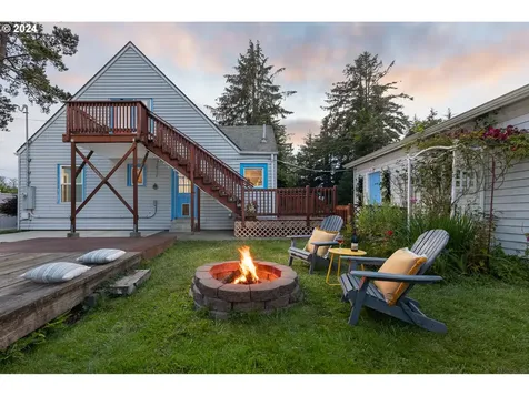 6126 Sw Jetty Avenue Lincoln City OR 97367