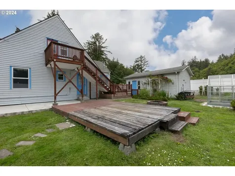 6126 Sw Jetty Avenue Lincoln City OR 97367