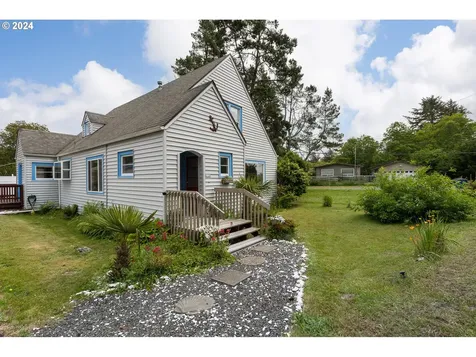 6126 Sw Jetty Avenue Lincoln City OR 97367