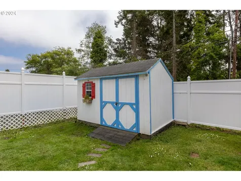6126 Sw Jetty Avenue Lincoln City OR 97367