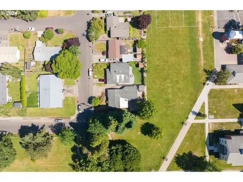 1406 Sw Melrose Avenue Mcminnville OR 97128