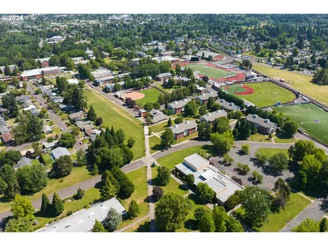 1406 Sw Melrose Avenue Mcminnville OR 97128