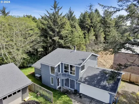 3710 Se Dune Avenue Lincoln City OR 97367