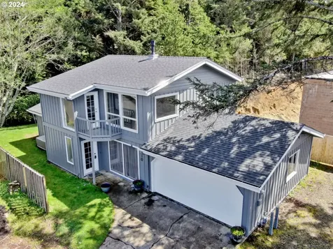 3710 Se Dune Avenue Lincoln City OR 97367