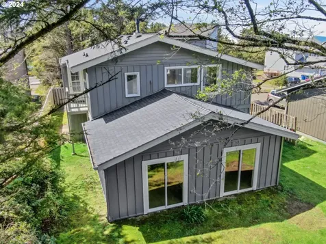 3710 Se Dune Avenue Lincoln City OR 97367