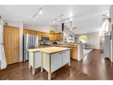 4687 Rolling Meadows Drive Washougal WA 98671