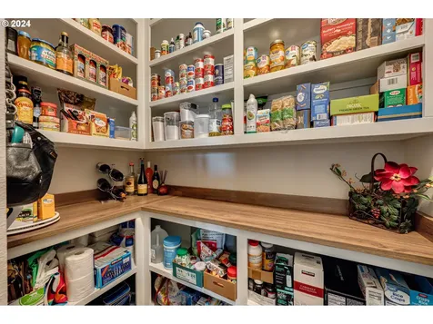 2329 N 6th Street Washougal WA 98671
