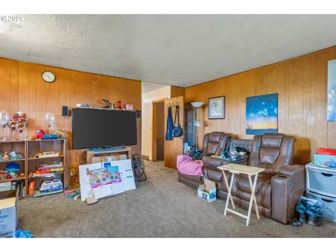 623 Ne Dallas Street Camas WA 98607