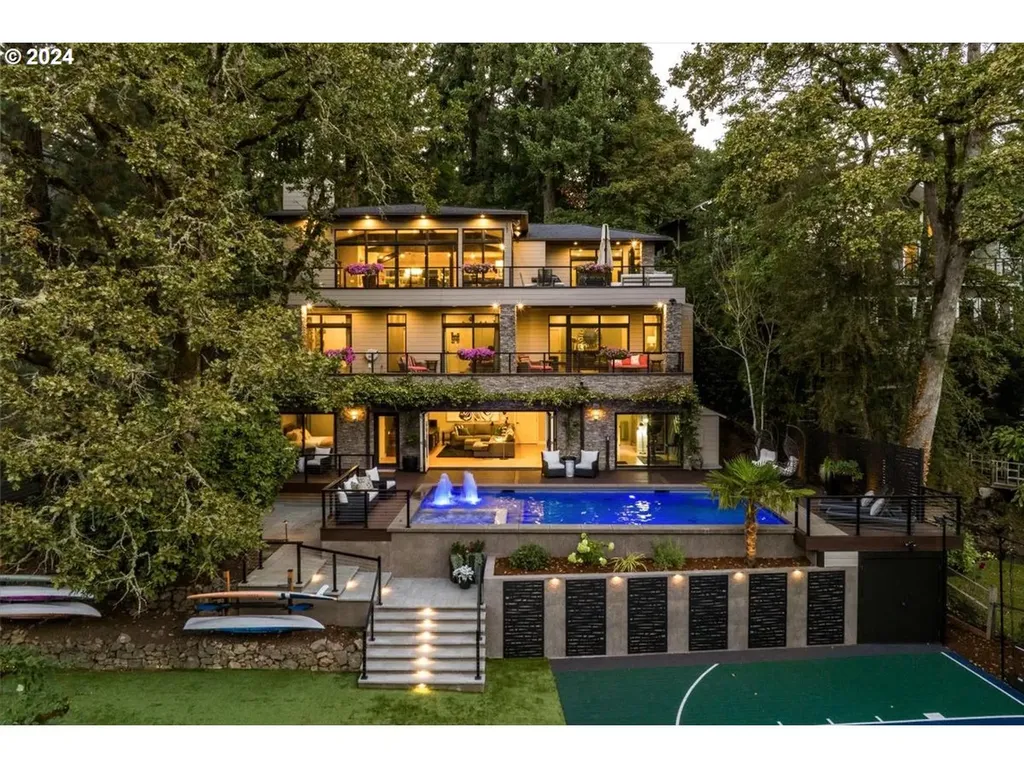 17227 Canal Circle Lake Oswego OR 97035