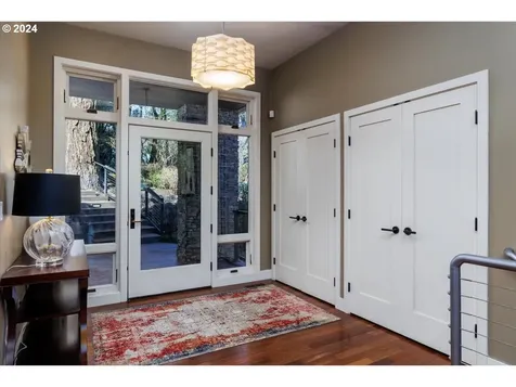 17227 Canal Circle Lake Oswego OR 97035
