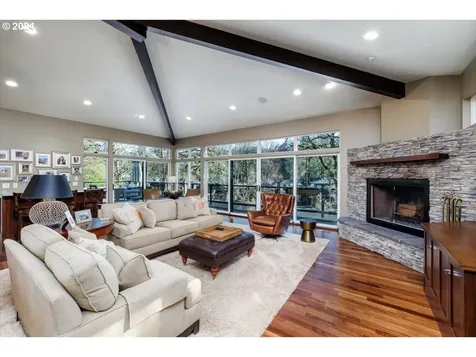 17227 Canal Circle Lake Oswego OR 97035