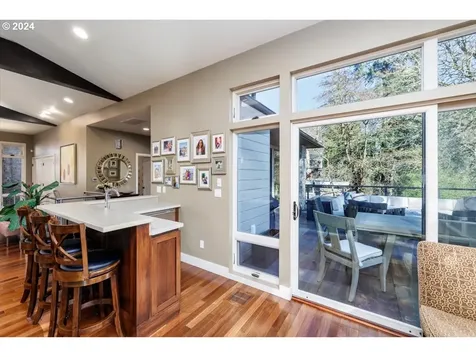 17227 Canal Circle Lake Oswego OR 97035
