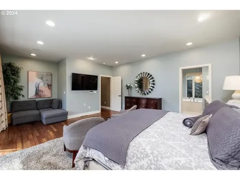 17227 Canal Circle Lake Oswego OR 97035