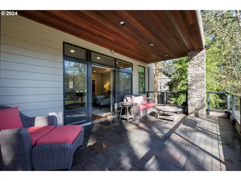 17227 Canal Circle Lake Oswego OR 97035