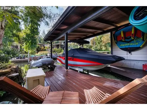 17227 Canal Circle Lake Oswego OR 97035