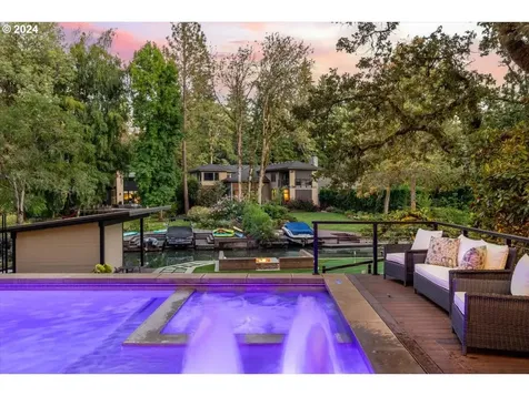 17227 Canal Circle Lake Oswego OR 97035