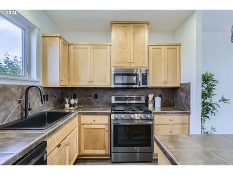 19911 Quaking Aspen Avenue Oregon City OR 97045